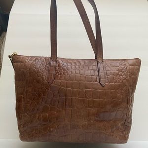 Fossil Satchel bag 👜 purse AVAILABLE THRU MAY 22